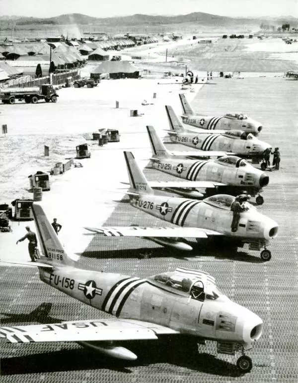 Николай Околелов - Все реактивные самолеты Корейской войны. "Миротворцы" ООН против "Сталинских соколов" - Страница № 5