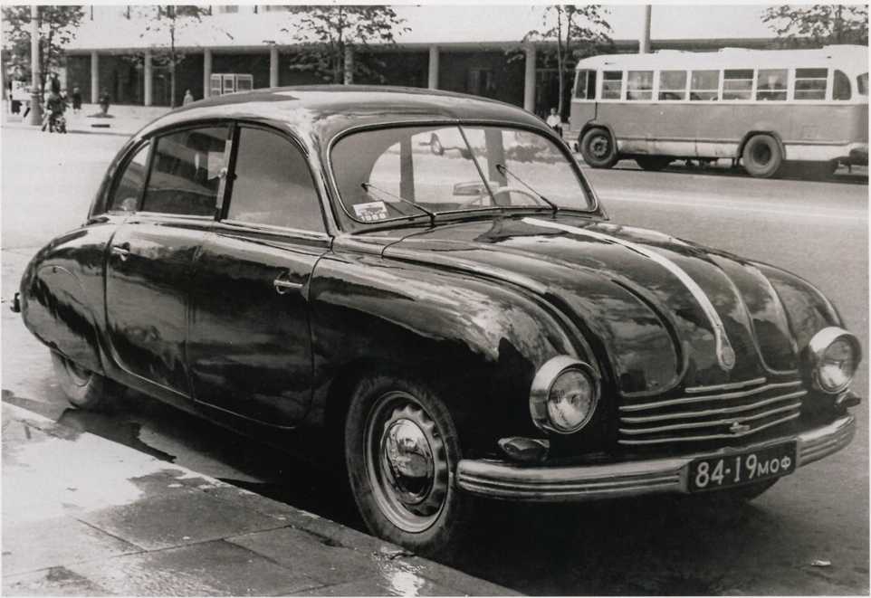 Tatra 600 Tatraplan. Журнал «Автолегенды СССР». Иллюстрация 12