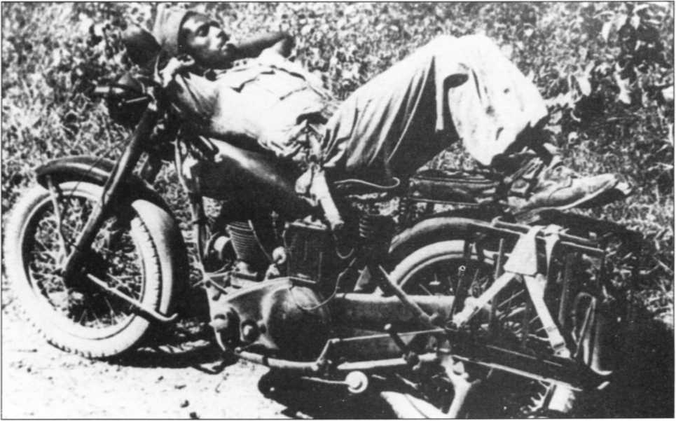 Мотоциклы Вермахта. Военное фото. Иллюстрация 107